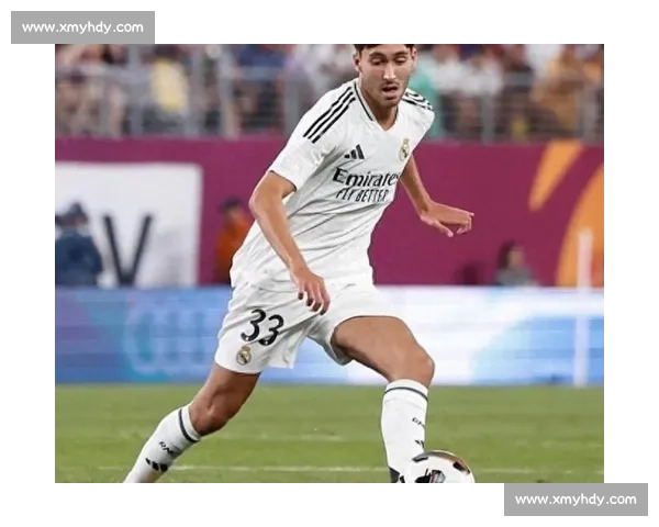 本菲卡官宣阿尔瓦罗离队!皇马 5000 万欧解约金谈判进入关键阶段 本菲卡官宣阿尔瓦罗离队!皇马 5000 万欧解约金谈判进入关键阶段